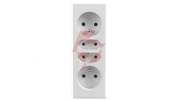 Rozgałeźnik wtyczkowy 2x2P+Z + 2xEuro biały R-472