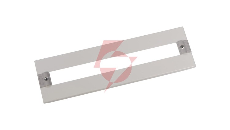 Osłona metalowa z wycięciem dla aparatury modułowej 575x150mm 020300