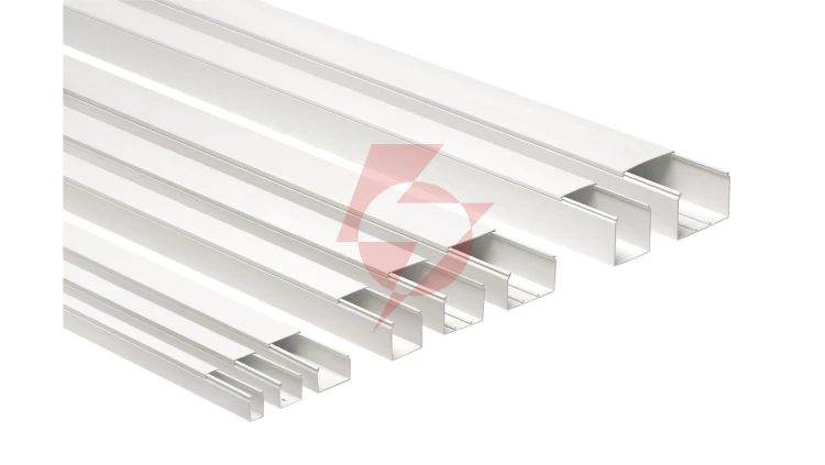 Kanał kablowy z pokrywą CP 100x40 biały /2m/ ECCP10040B