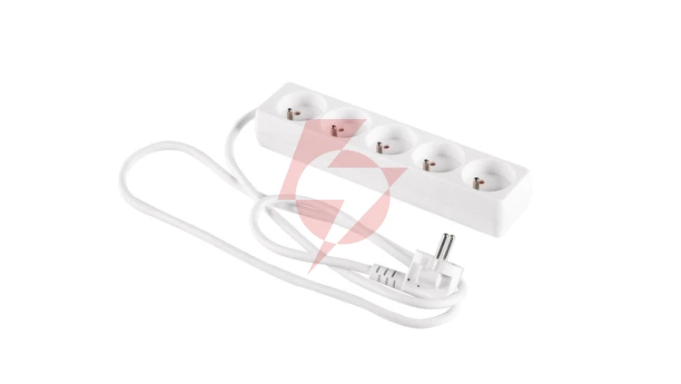 Przedłużacz 5-gniazd z/u 1,5m /H05VV-F 3G1/ biały PM-BW-5G-15