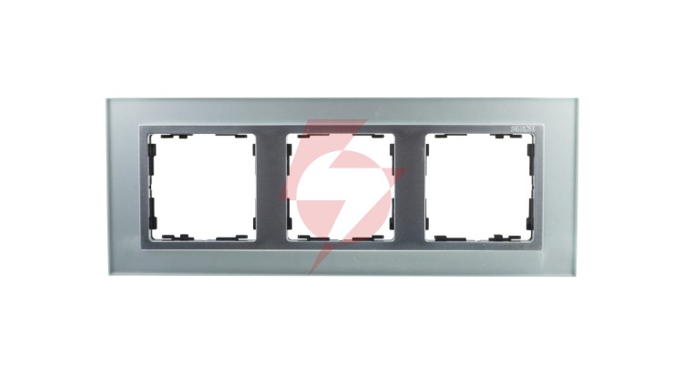 Simon 82 Ramka potrójna pozioma szklana srebro/ ramka pośrednia aluminium mat 82937-62