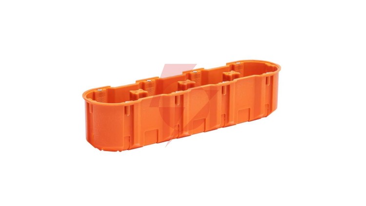 Puszka podtynkowa czterokrotna M4x60DF MultiwallSlim 33414008