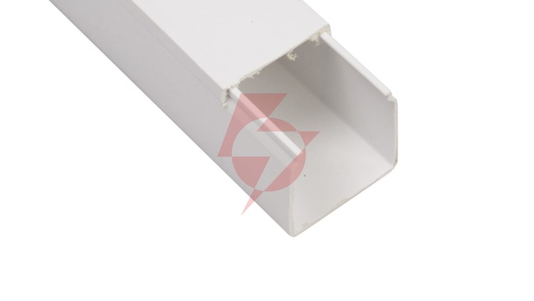 Listwa elektroinstalacyjna LS 40x40 EKO biała odporna na UV 68005 /2m/