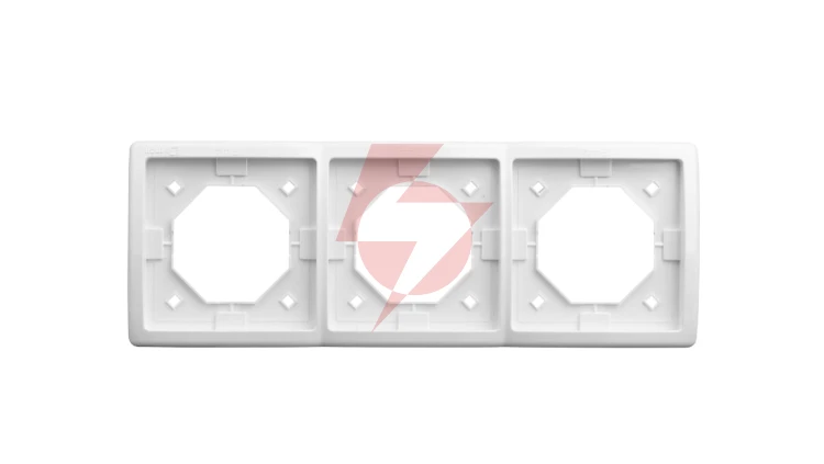 Simon Basic Standard Ramka bryzgoszczelna potrójna IP44 z uszczelką biała BMR3B/11
