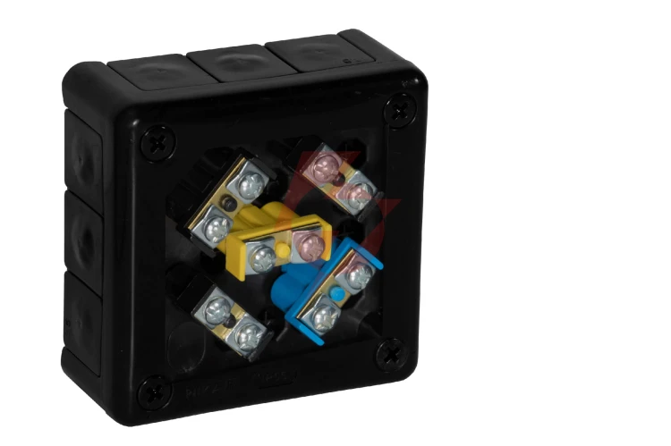 Puszka natynkowa z zaciskami 12 wlotów viplast vp-41 czarna ip55 98x98x42mm 041-55
