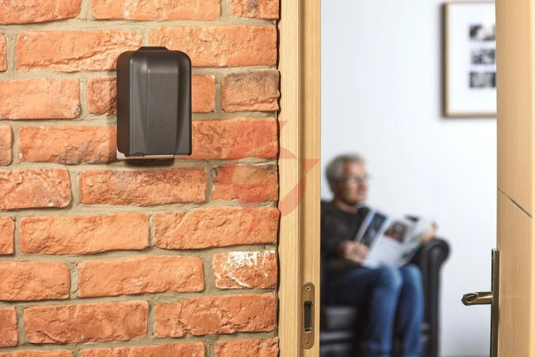 Skrytka na klucze xl z szyfrem master lock 5426eurd