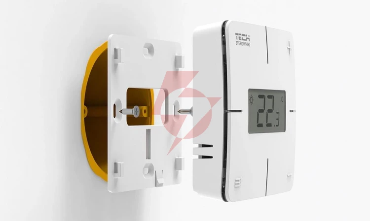 Bezprzewodowy regulator pokojowy mechaniczny czarny r-8x tech sterowniki