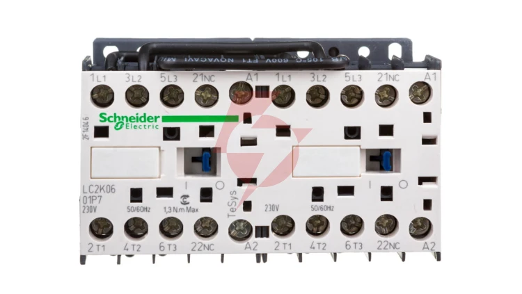 Stycznik nawrotny 6A 2,2kW 230V AC LC2K0601P7
