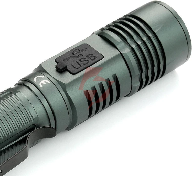 Latarka ręczna led everactive fl-700r spotter 700 lumenów ipx4