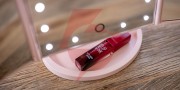 Lusterko do makijażu humanas hs-ml04 z podświetleniem led - różowy