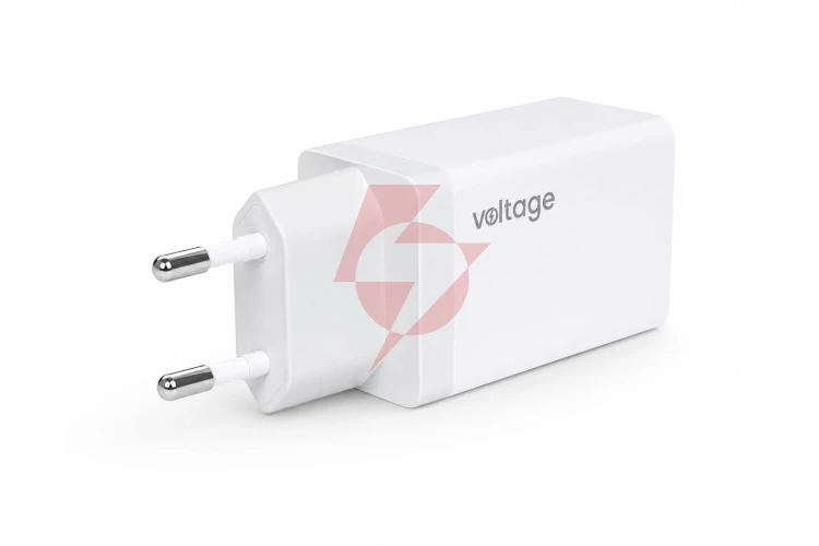 Ładowarka sieciowa voltage gan charger 67w pd 3.0 qc 3.0 usb-a 2x usb-c biała